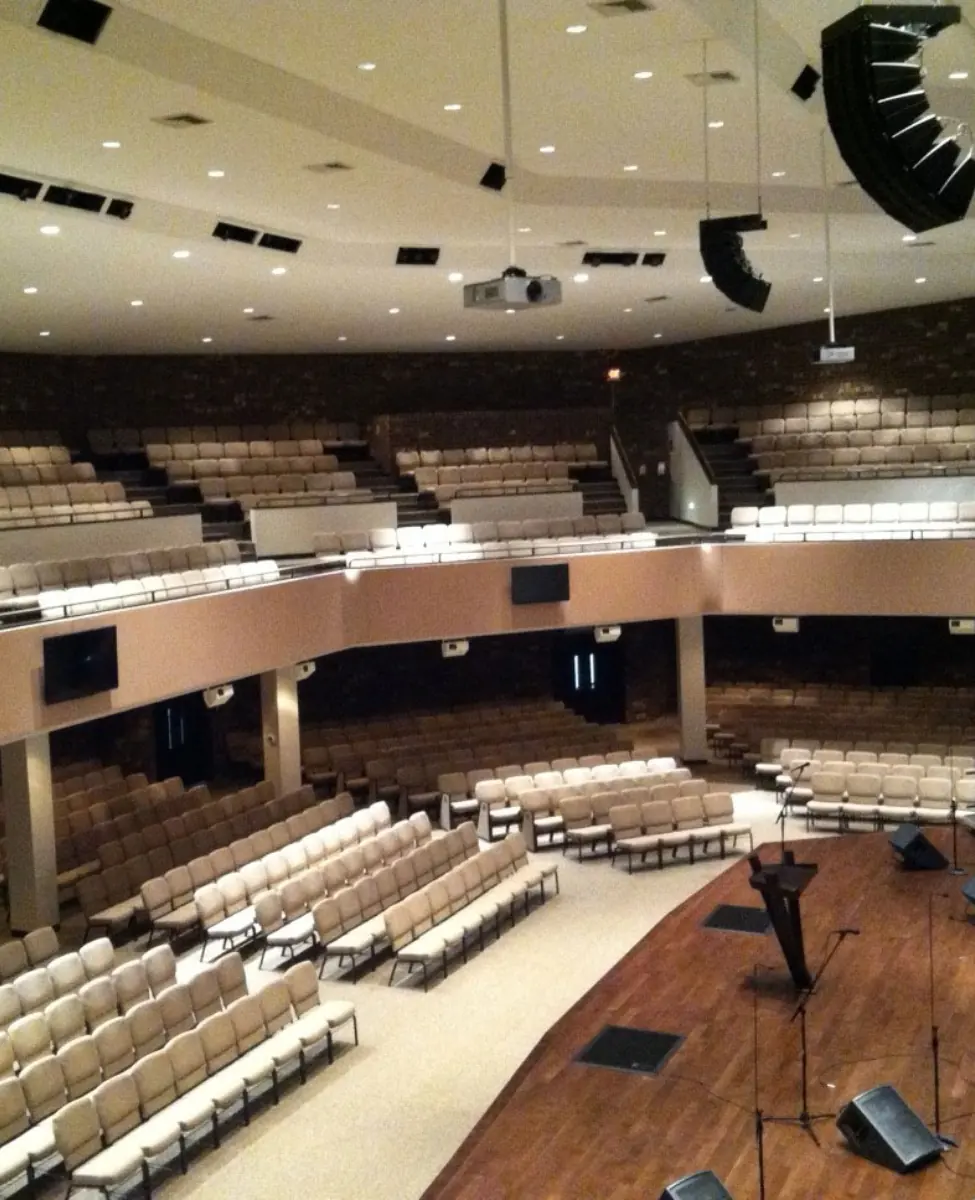 Auditorio con butacas Zion